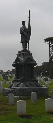 1897 Memorial Day Monument 
in white bronze (zinc).