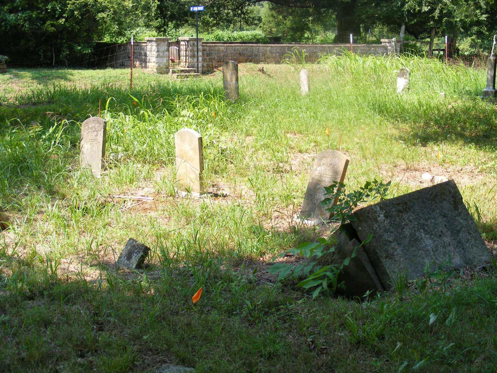 0012a_Smiths_in_Caldwell-also_see_Laxson_cem-wall_across_road