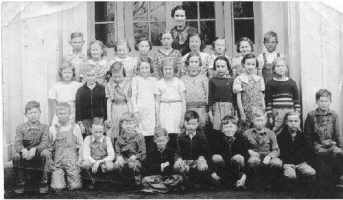 Belfast School 3rd and 4th grades with no names