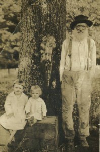 Samuel Miles Boyce, with his grand-daughters, Wilton Boyce and Marie Boyce, daughters of Dr. Earl Boyce.Wilton married Andrew Hardeman Craig and Marie married Glenn "Dick" Grimes.