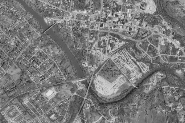 Aerial Map showing location of Riverside and Old City cemeteries